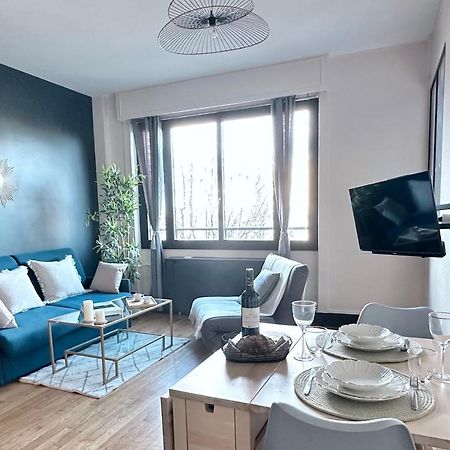 Stylish Apartment With A Balcony In Paris Dış mekan fotoğraf