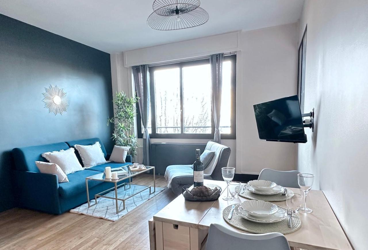 Stylish Apartment With A Balcony In Paris Dış mekan fotoğraf